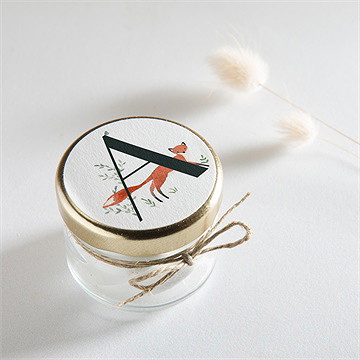 Sticker naissance première initiale - Mise en situation