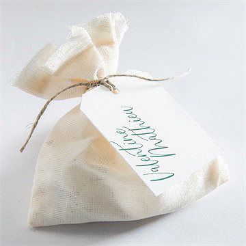 Etiquette mariage délicat - Mise en situation