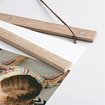 Affiche naissance tendre hello - Détail des supports en bois