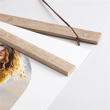 Affiche naissance petite alcôve - Détail des supports en bois