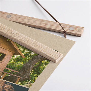 Affiche naissance son domaine - Détail des supports en bois