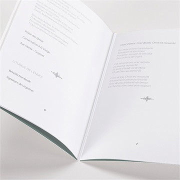 Livret de messe mariage champêtre virevoltant - Mise en situation