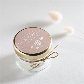 Sticker baptême tout en symboles - Mise en situation