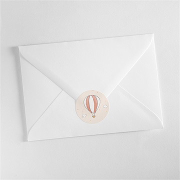 Sticker naissance petite montgolfière - Mise en situation