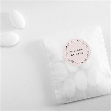 Sticker baptême croix couronnée - Mise en situation