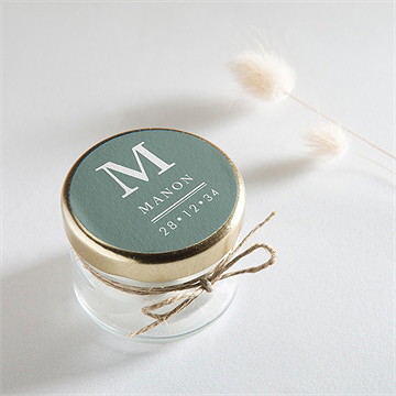 Sticker baptême annonce en or - Mise en situation