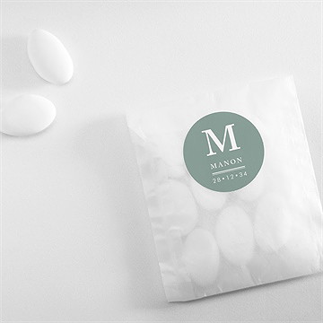 Sticker baptême annonce en or - Mise en situation