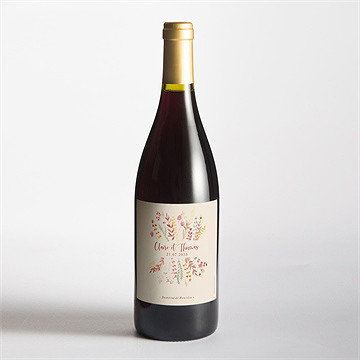 Etiquette de bouteille mariage élégance champêtre - Mise en situation