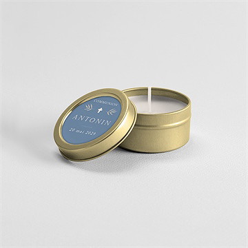 Bougie communion bleu myosotis - Mise en situation