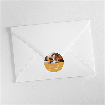 Sticker communion jaune et or - Mise en situation