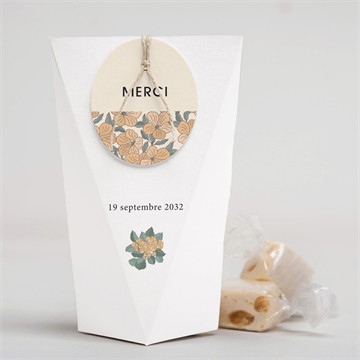 Boîte surprise mariage lovely bracelet carré plié