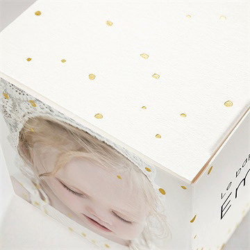 Boîte de dragées baptême petite chouchou - Détail de la boîte