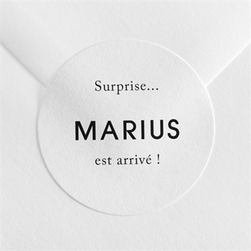 Sticker naissance tendre bisou