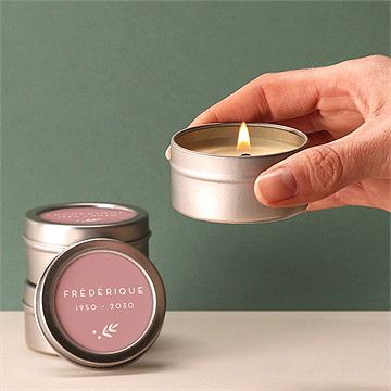 Bougie souvenir ses dates - Bougie allumée