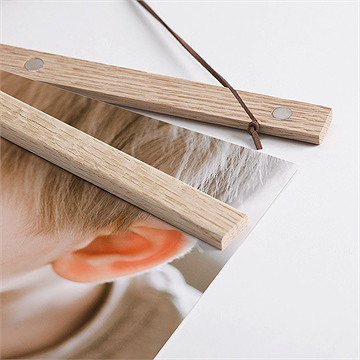 Affiche naissance baby love - Détail des supports en bois