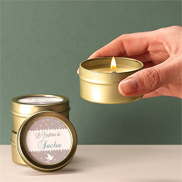 Bougie baptême colombe et banderoles - Bougie allumée