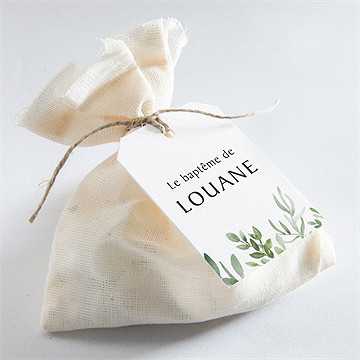 Etiquette baptême kraft végétal - Mise en situation