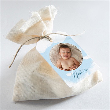 Etiquette baptême duvet tout en rondeur - Mise en situation