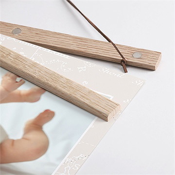 Affiche naissance mon premier passeport - Détail de l'affiche