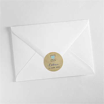 Sticker naissance mon petit passeport - Mise en situation