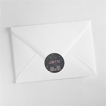 Sticker naissance elle est si chouette! - Mise en situation