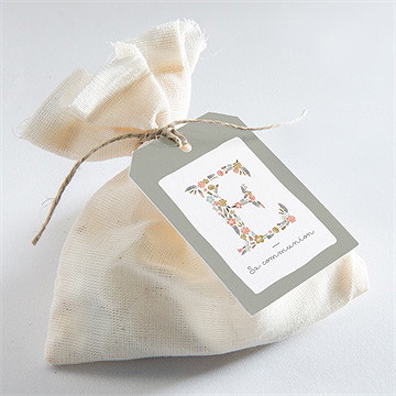 Etiquette communion signature florale - Mise en situation