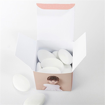 Boîte de dragées communion rose tendre - Intérieur de la boîte