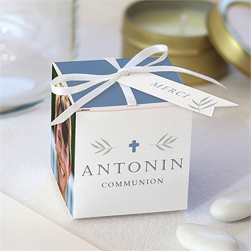 Boîte de dragées communion bleu myosotis