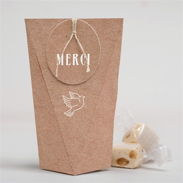 Boîte surprise communion première communion étiquette