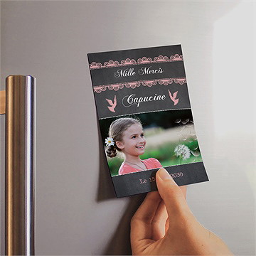 Remerciement communion dentelle rose magnet - Mise en situation