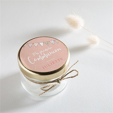 Sticker communion banderoles de fanions - Mise en situation