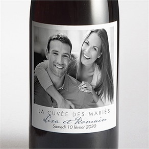 Etiquette de bouteille mariage en relief photo