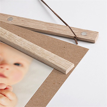 Affiche naissance symbiose - Détail des supports en bois