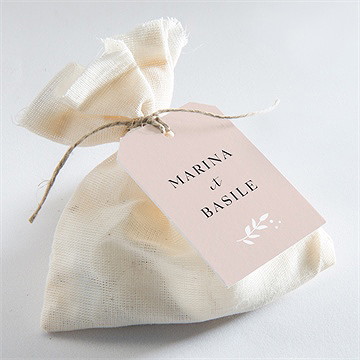 Etiquette mariage médaillon - Mise en situation