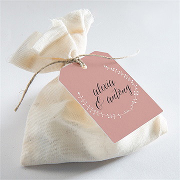 Etiquette mariage célébration d'amour - Mise en situation