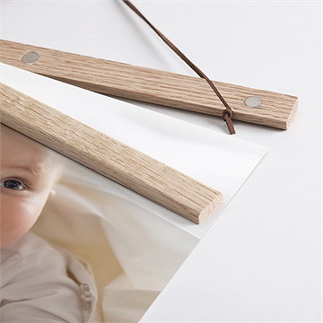 Affiche naissance petite jungle - Détail des supports en bois