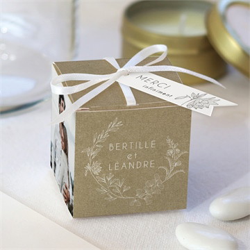 Boîte de dragées mariage festivités plié portrait