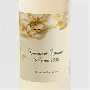 Etiquette de bouteille mariage alliances fond crème