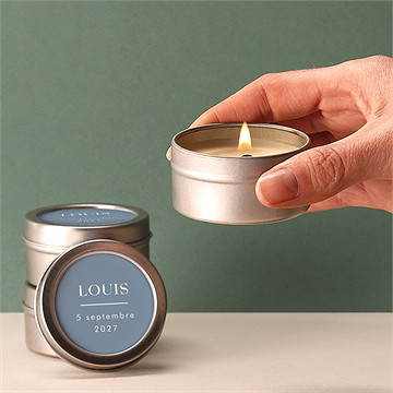 Bougie naissance moderne et tendance - argent - Bougie allumée