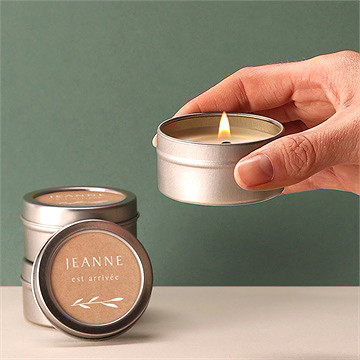 Bougie naissance faire-part enveloppe - argent - Mise en situation