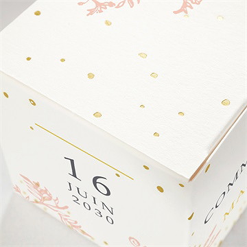 Boîte de dragées communion gravures végétales dorure - Détail de la boîte