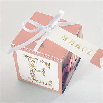 Boîte de dragées baptême initiales à motifs dorure - Dessus de la boîte