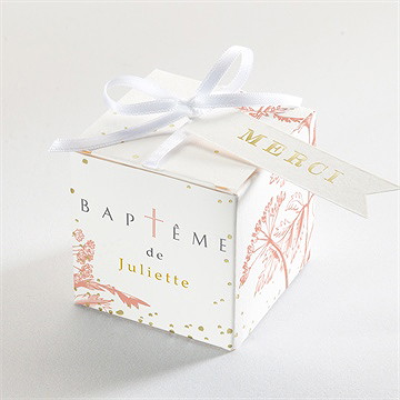 Boîte de dragées baptême gravure gaufrée dorure