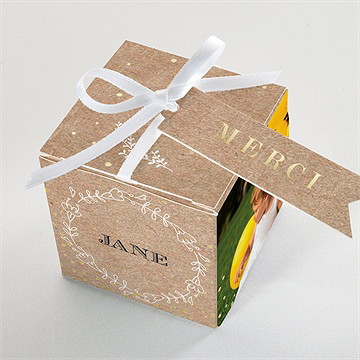 Boîte de dragées baptême belle histoire sacrée dorure - Dessus de la boîte