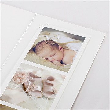 Faire-part de baptême initiales à motifs photomaton - Détail du faire-part