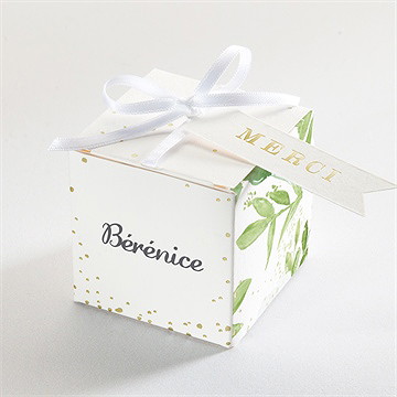 Boîte de dragées communion ornements dorure