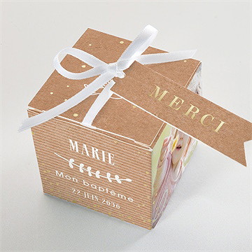 Boîte de dragées baptême pele mele photo dorure - Intérieur de la boîte