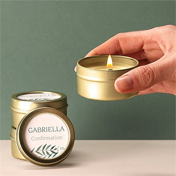 Bougie confirmation a l'ombre de l'olivier - Bougie allumée