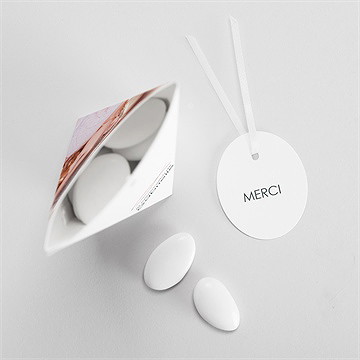 Boîte de dragées communion jour sacré étui - Intérieur de la boîte