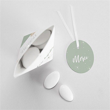 Boîte de dragées baptême tendre scène étui - Intérieur de la boîte